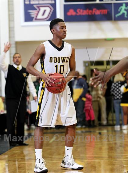 Thumbnail 2 in El Cerrito vs. Bishop O'Dowd (CIF NCS D3 Final) photogallery.