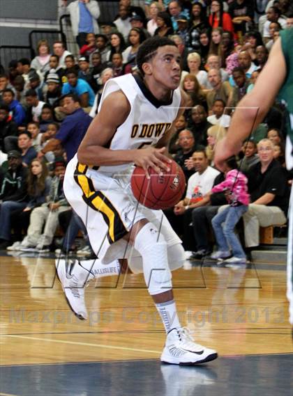 Thumbnail 2 in El Cerrito vs. Bishop O'Dowd (CIF NCS D3 Final) photogallery.