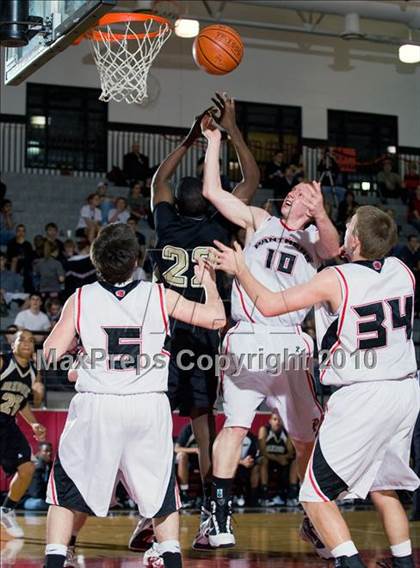 Thumbnail 1 in Fossil Ridge vs. Heritage photogallery.