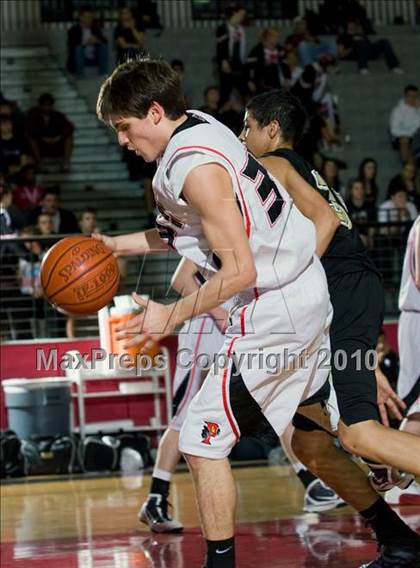 Thumbnail 3 in Fossil Ridge vs. Heritage photogallery.