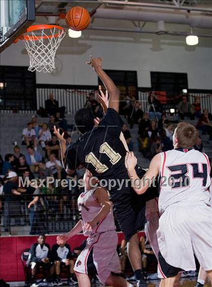 Thumbnail 1 in Fossil Ridge vs. Heritage photogallery.