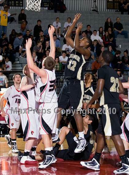 Thumbnail 1 in Fossil Ridge vs. Heritage photogallery.