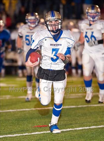 Thumbnail 1 in Newtown @ Glastonbury (CIAC Class LL Semifinal) photogallery.