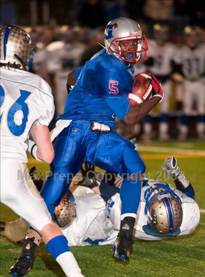 Thumbnail 1 in Newtown @ Glastonbury (CIAC Class LL Semifinal) photogallery.