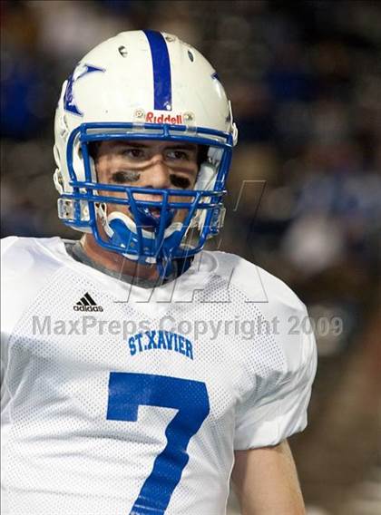 Thumbnail 2 in Archbishop Moeller vs. St. Xavier photogallery.