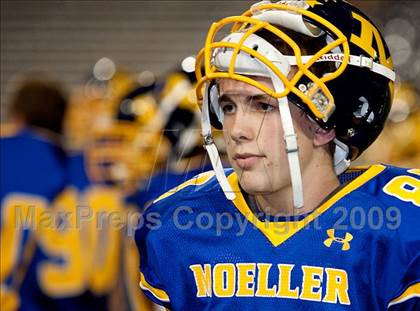 Thumbnail 2 in Archbishop Moeller vs. St. Xavier photogallery.