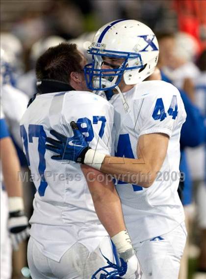 Thumbnail 2 in Archbishop Moeller vs. St. Xavier photogallery.