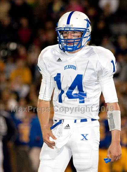 Thumbnail 3 in Archbishop Moeller vs. St. Xavier photogallery.