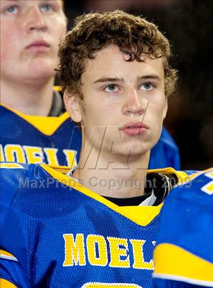 Thumbnail 3 in Archbishop Moeller vs. St. Xavier photogallery.