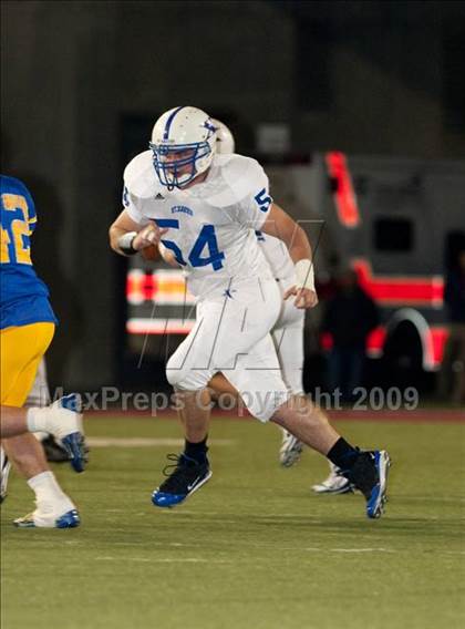 Thumbnail 3 in Archbishop Moeller vs. St. Xavier photogallery.