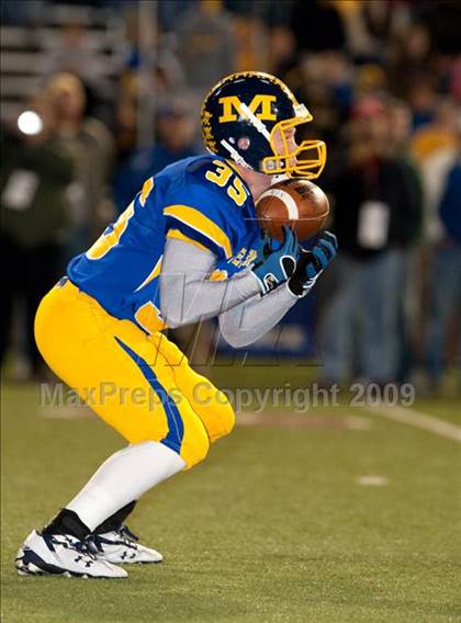 Thumbnail 1 in Archbishop Moeller vs. St. Xavier photogallery.
