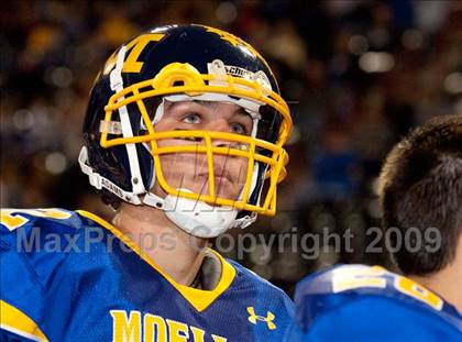 Thumbnail 2 in Archbishop Moeller vs. St. Xavier photogallery.