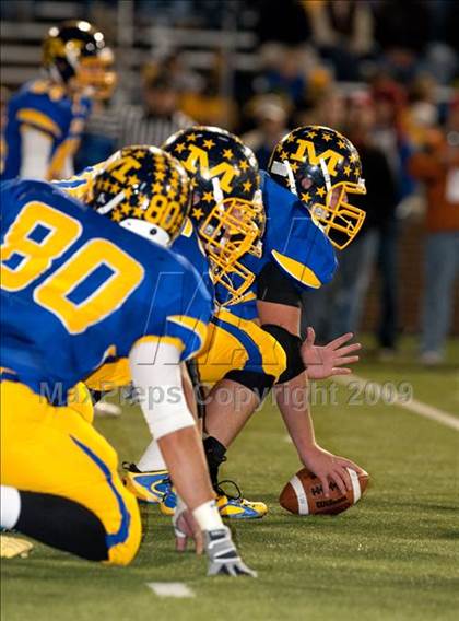 Thumbnail 1 in Archbishop Moeller vs. St. Xavier photogallery.