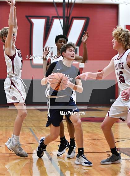 Thumbnail 2 in Hendrickson @ Weiss photogallery.