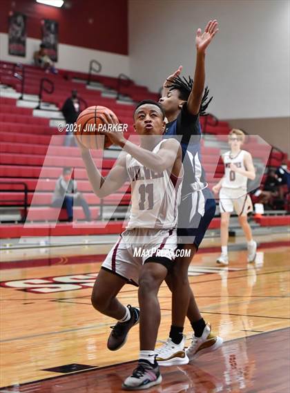 Thumbnail 2 in Hendrickson @ Weiss photogallery.