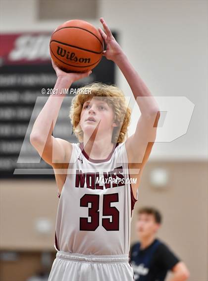 Thumbnail 3 in Hendrickson @ Weiss photogallery.