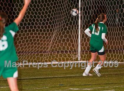 Thumbnail 2 in Smithfield vs Prout (RIIL D2 Semifinal) photogallery.