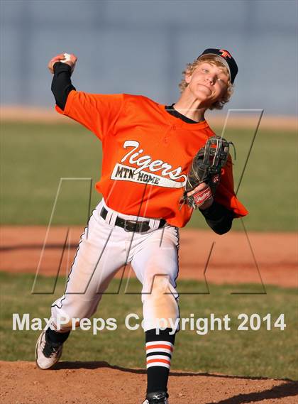 Thumbnail 3 in Mountain Home vs. Middleton photogallery.
