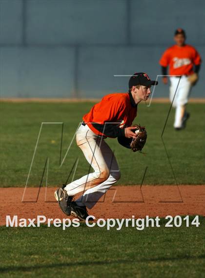 Thumbnail 2 in Mountain Home vs. Middleton photogallery.