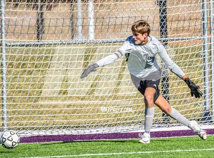 Thumbnail 2 in Eisenhower vs Shawnee Heights (KSHSAA 5A Third Place Game) photogallery.