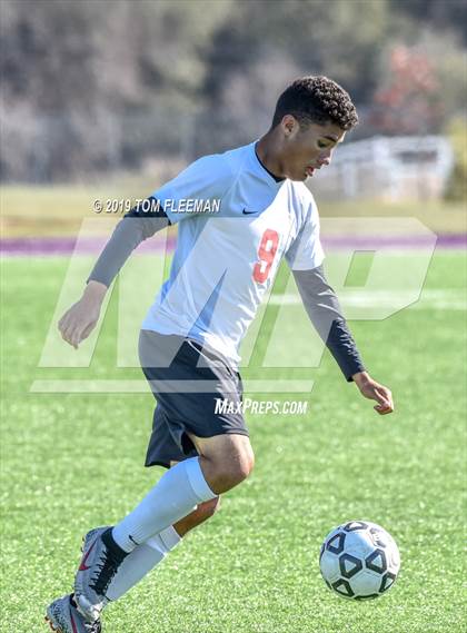 Thumbnail 2 in Eisenhower vs Shawnee Heights (KSHSAA 5A Third Place Game) photogallery.
