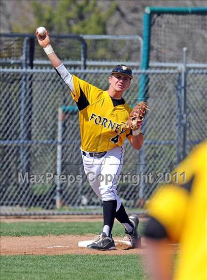 Thumbnail 2 in Burleson vs. Forney (I-30 Classic) photogallery.