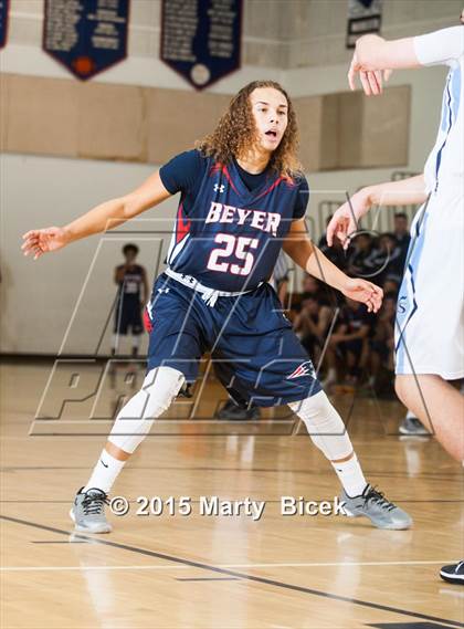 Thumbnail 2 in Beyer vs. Saugus photogallery.