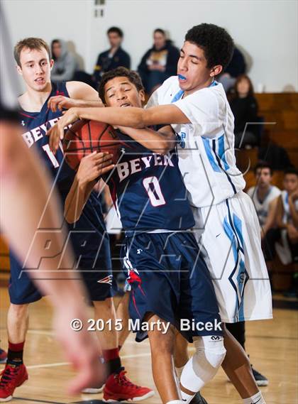 Thumbnail 2 in Beyer vs. Saugus photogallery.