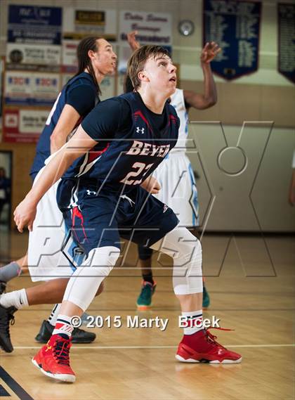 Thumbnail 2 in Beyer vs. Saugus photogallery.