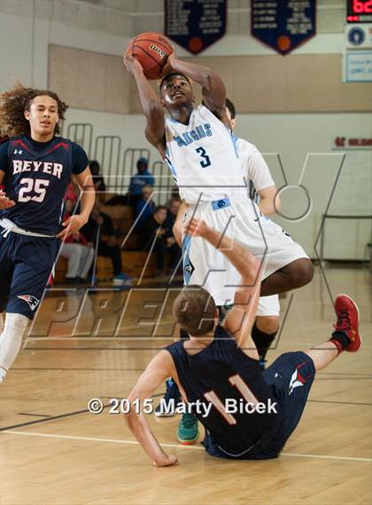 Thumbnail 1 in Beyer vs. Saugus photogallery.