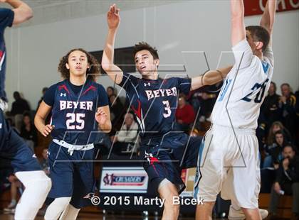 Thumbnail 3 in Beyer vs. Saugus photogallery.