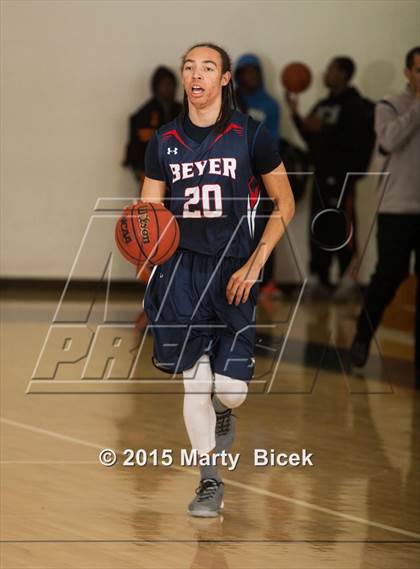 Thumbnail 3 in Beyer vs. Saugus photogallery.
