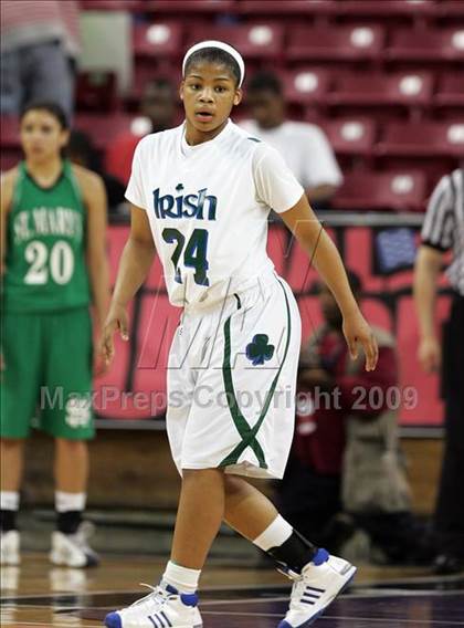 Thumbnail 3 in Sacred Heart Cathedral vs. St. Mary's (CIF NorCal D3 Final) photogallery.