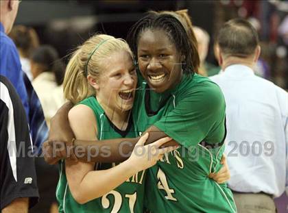 Thumbnail 2 in Sacred Heart Cathedral vs. St. Mary's (CIF NorCal D3 Final) photogallery.