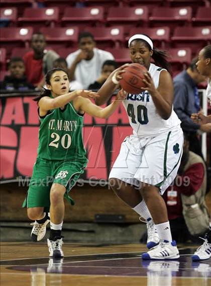 Thumbnail 2 in Sacred Heart Cathedral vs. St. Mary's (CIF NorCal D3 Final) photogallery.