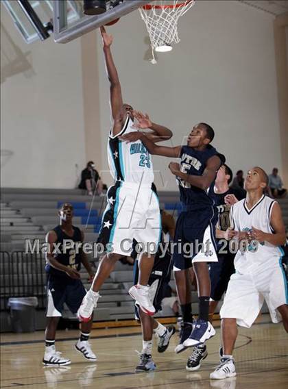 Thumbnail 3 in Notre Dame vs. Renaissance Academy (Burbank Tip-Off Classic) photogallery.