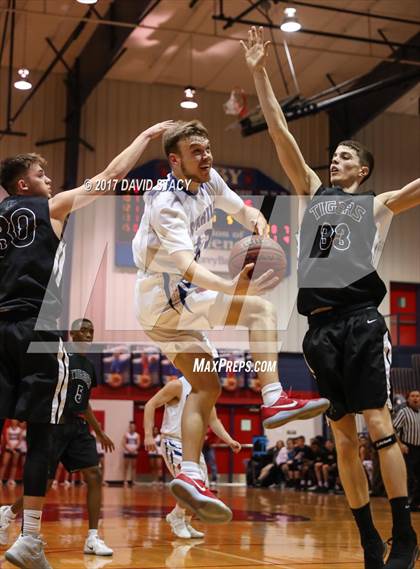 Thumbnail 1 in Broken Arrow at Bixby photogallery.