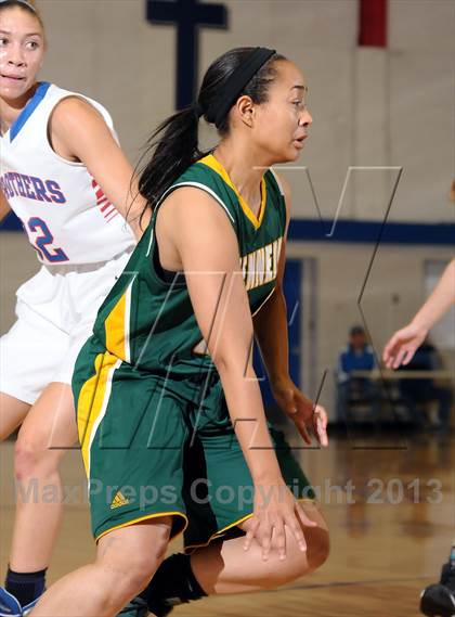 Thumbnail 2 in Kennedy vs. Christian Brothers (Christian Brothers Holiday Classic) photogallery.