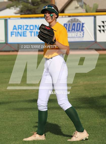 Thumbnail 2 in Desert Mountain @ Horizon photogallery.