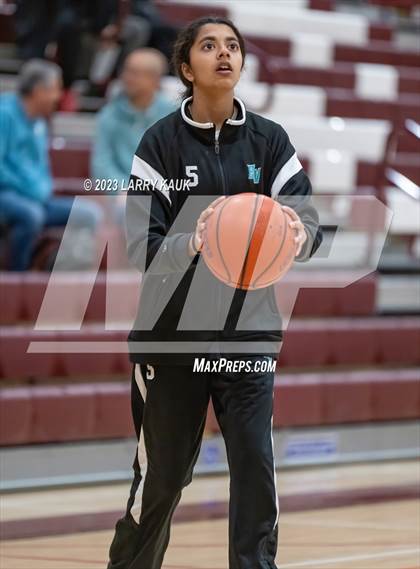 Thumbnail 2 in Evergreen Valley vs. Carlmont (CIF CCS Div 1 Semifinal) photogallery.