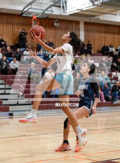 Thumbnail 2 in Evergreen Valley vs. Carlmont (CIF CCS Div 1 Semifinal) photogallery.