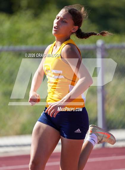 Thumbnail 3 in Frontier Conference Finals photogallery.