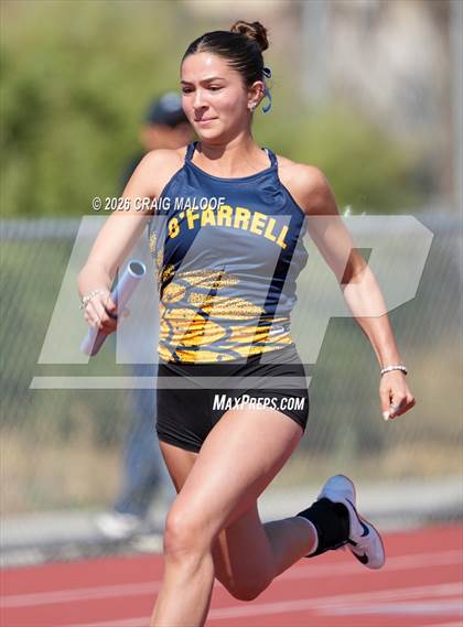 Thumbnail 2 in Frontier Conference Finals photogallery.
