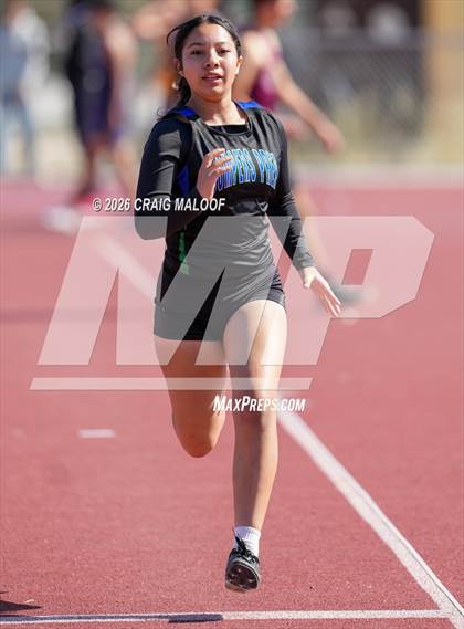 Thumbnail 2 in Frontier Conference Finals photogallery.