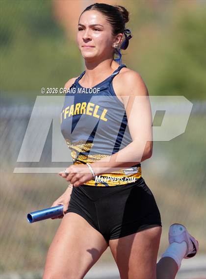 Thumbnail 1 in Frontier Conference Finals photogallery.