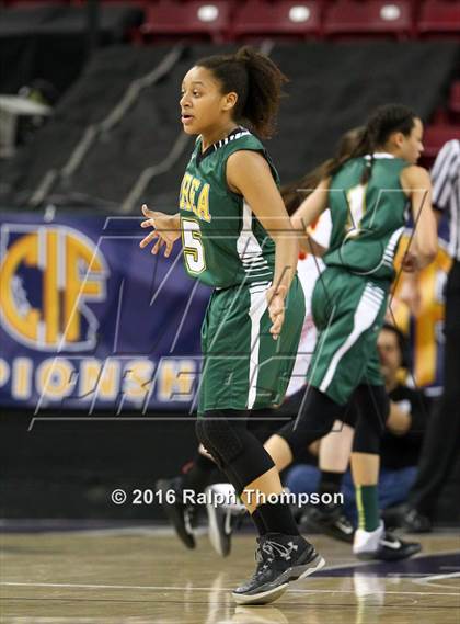 Thumbnail 1 in Brea Olinda vs. St. Francis (CIF D1 State Final) photogallery.