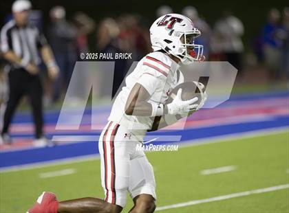 Thumbnail 2 in Westlake vs Lake Travis photogallery.