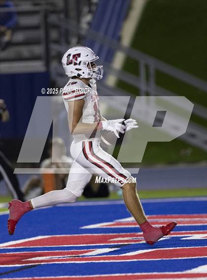 Thumbnail 2 in Westlake vs Lake Travis photogallery.