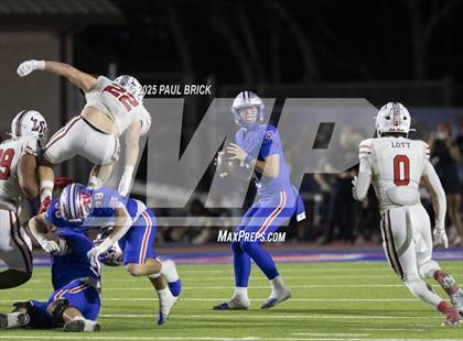 Thumbnail 1 in Westlake vs Lake Travis photogallery.
