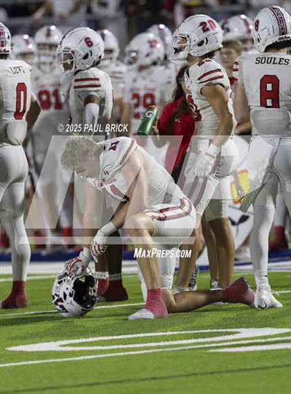 Thumbnail 2 in Westlake vs Lake Travis photogallery.